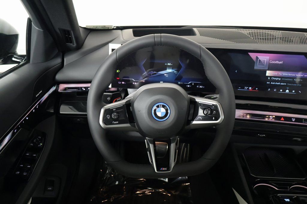 New 2026 BMW i5 eDrive40 w/ Executive Package image 3