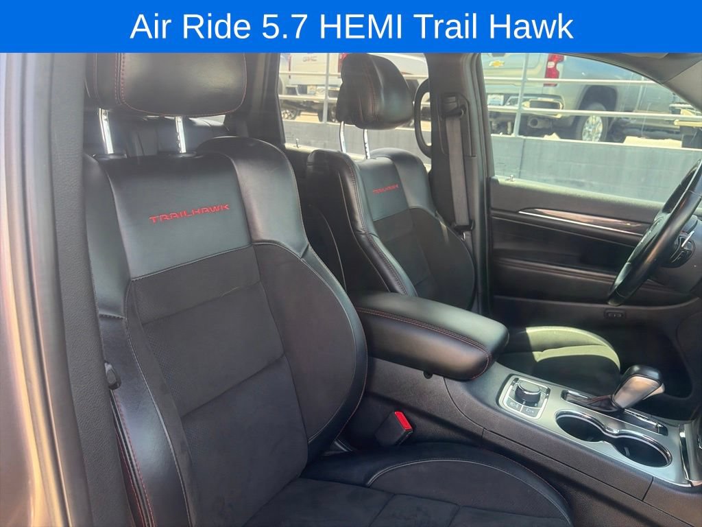 Used 2021 Jeep Grand Cherokee Trailhawk w/ Premium Lighting Group AWD/4WD image 27