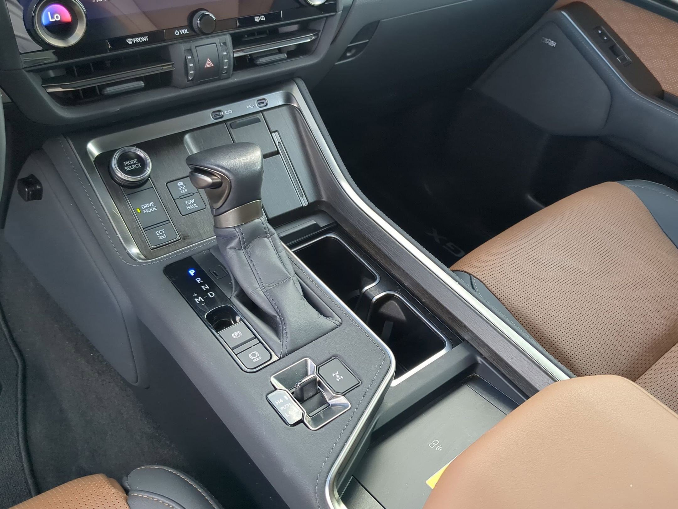 Used 2025 Lexus GX 550 w/ Accessory Package (Z1) AWD/4WD image 20