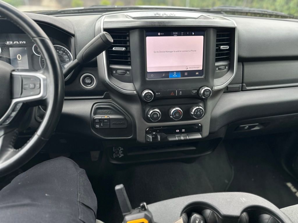 Used 2024 RAM 3500 Big Horn AWD/4WD image 9