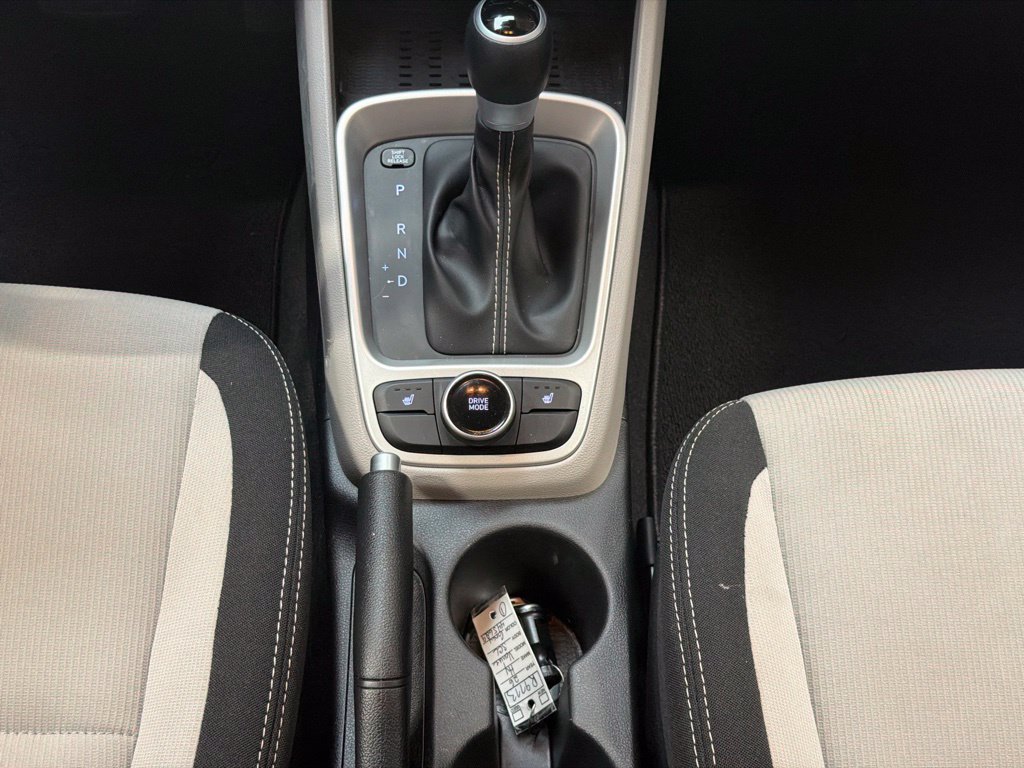 Certified 2026 Hyundai Venue SEL FWD image 17