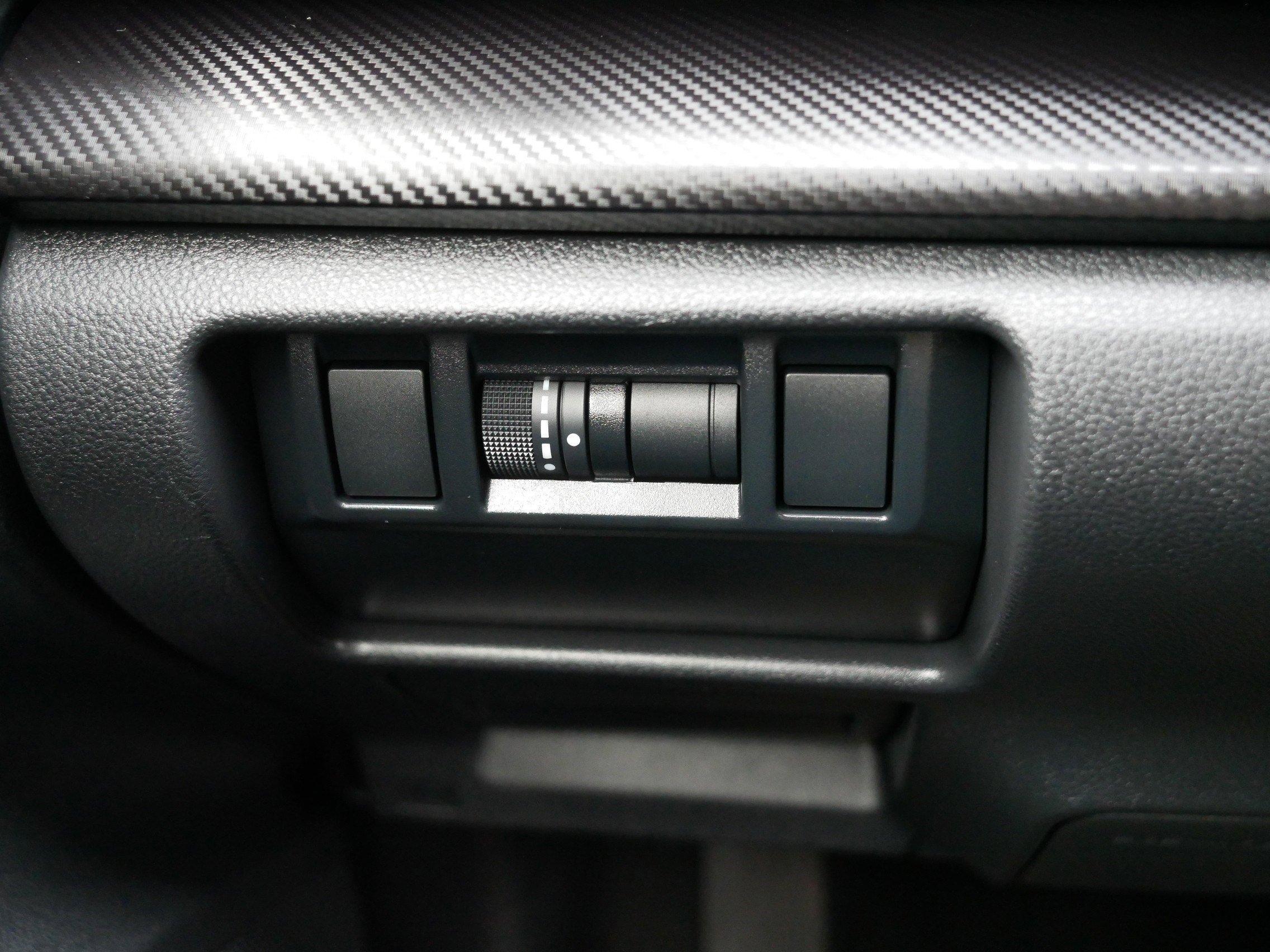 Certified 2025 Subaru Crosstrek 2.0i Premium image 26