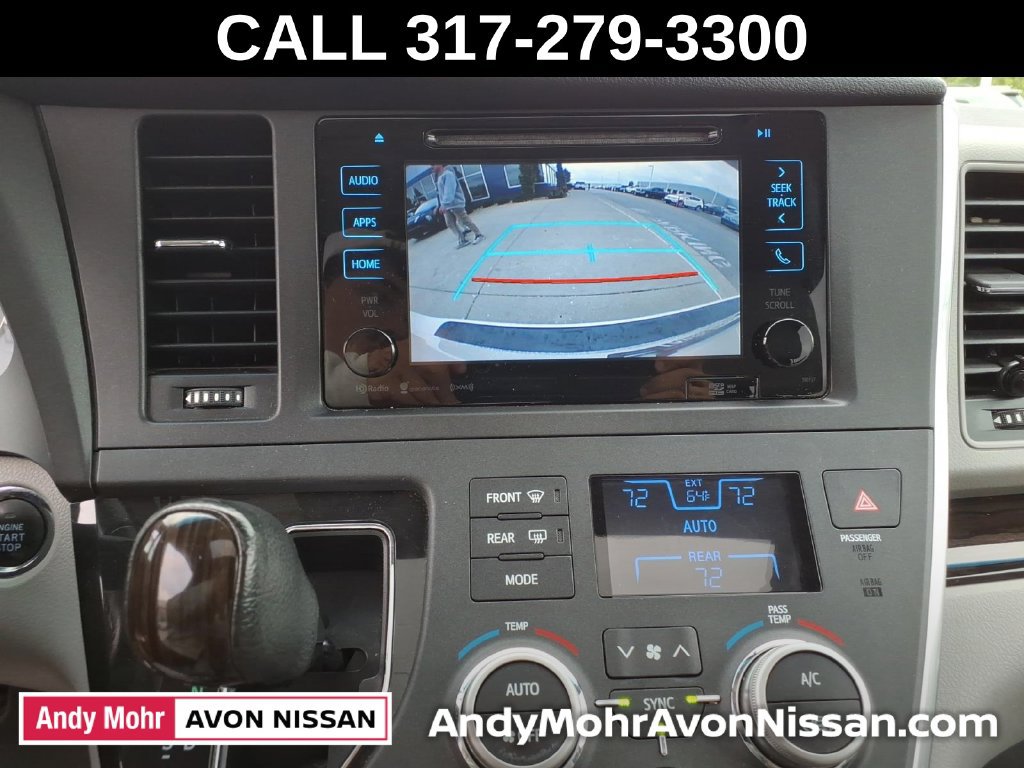 Used 2017 Toyota Sienna XLE Premium FWD image 28