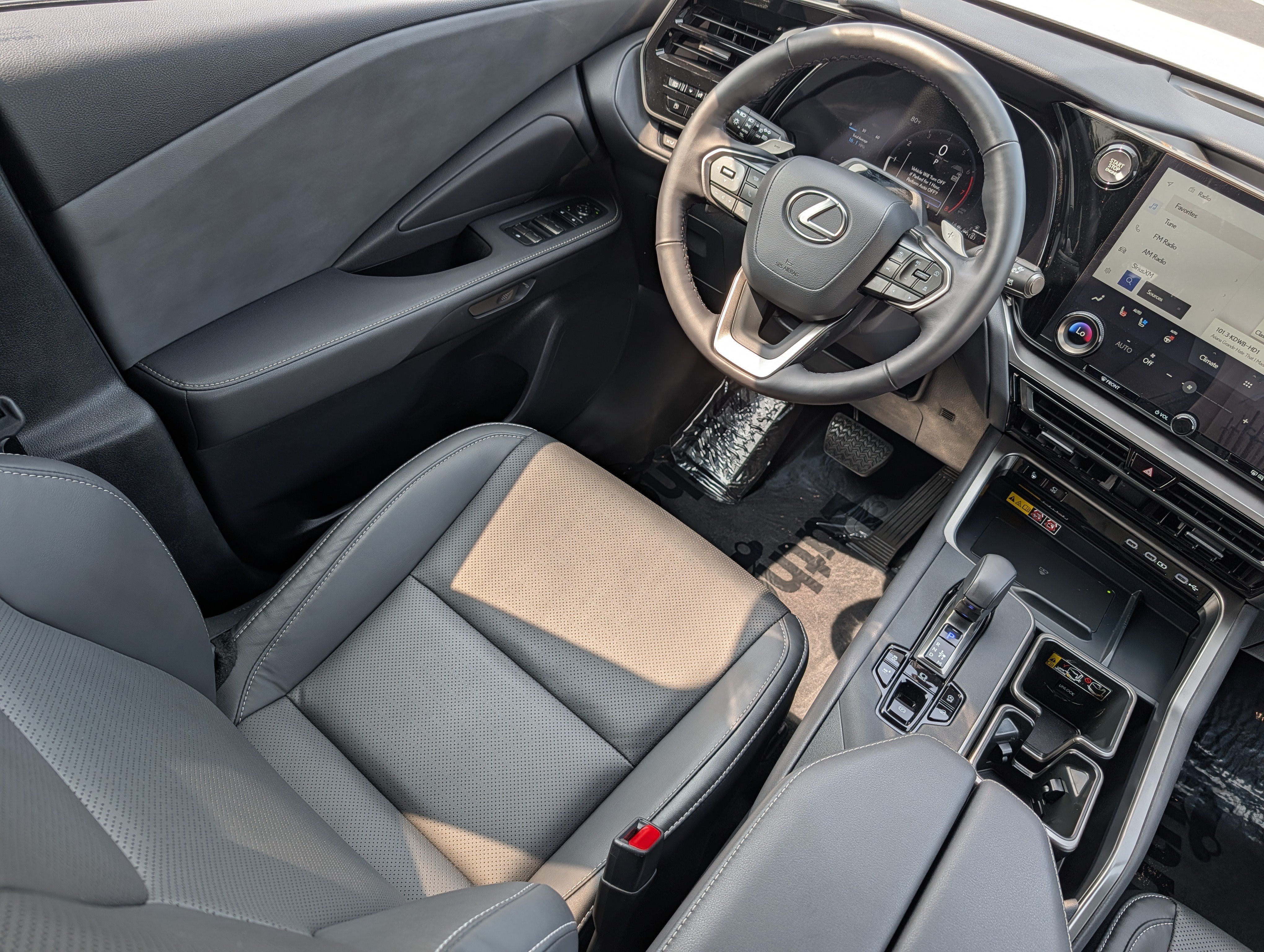 Used 2024 Lexus TX 350 AWD w/ Technology Package image 9