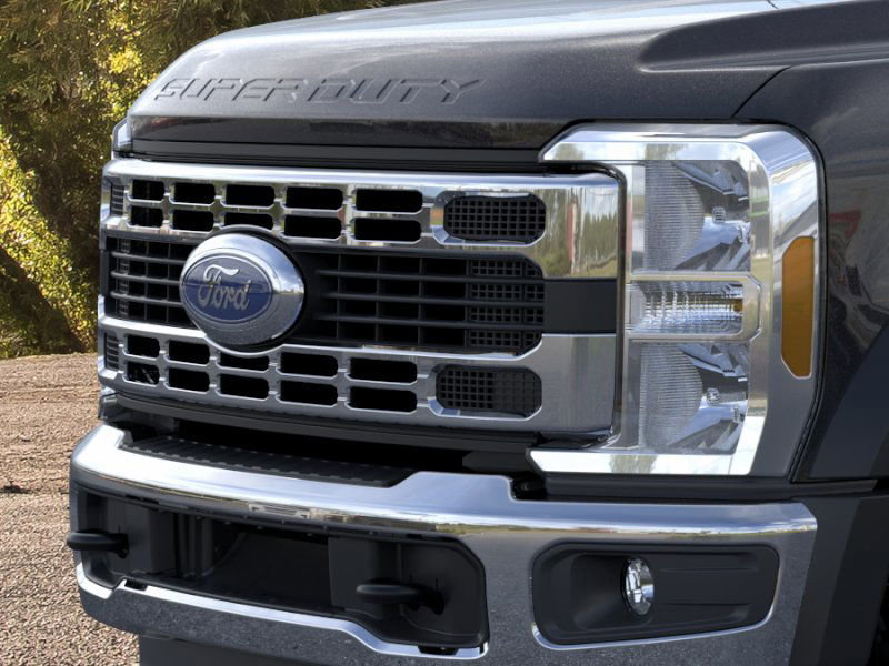 New 2026 Ford F450 XLT image 17
