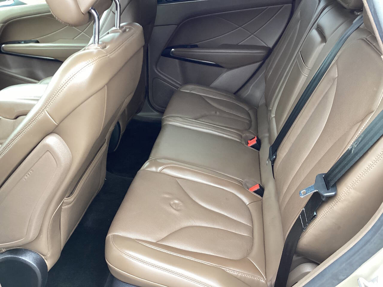 Used 2015 Lincoln MKC AWD w/ Equipment Group 102A Reserve image 22