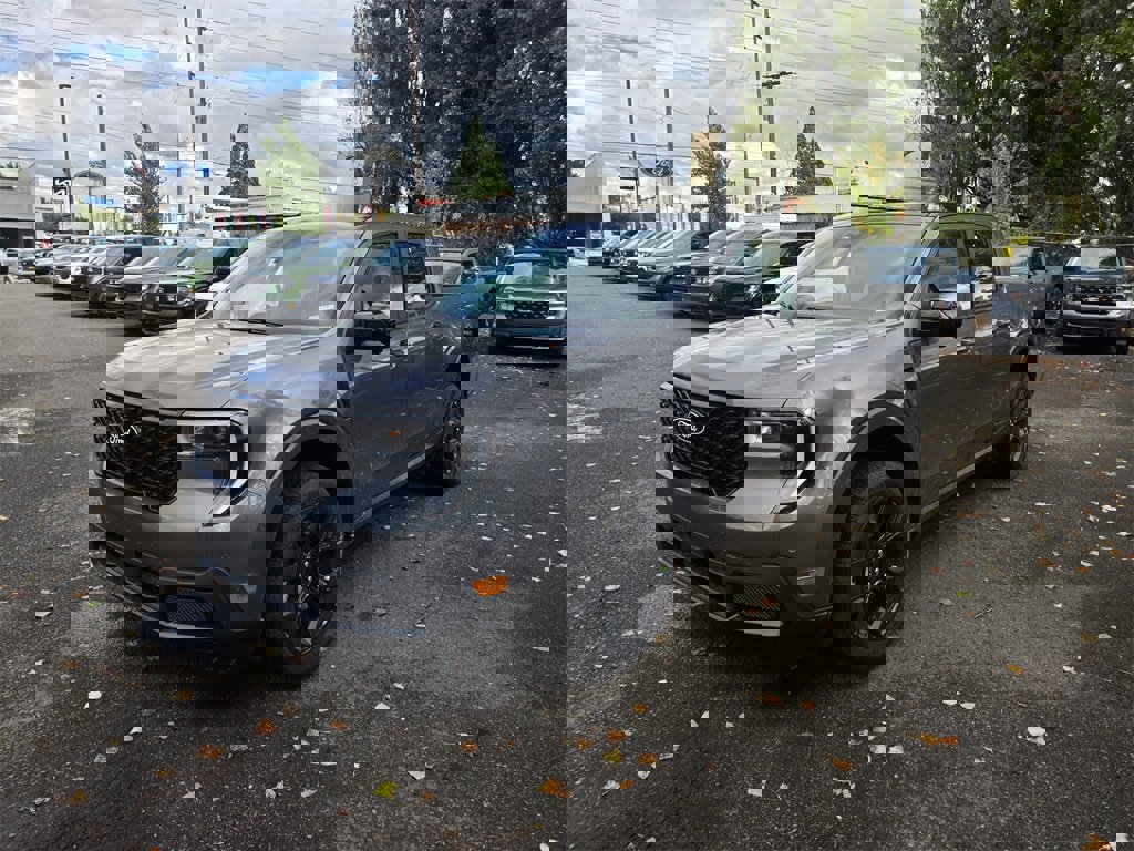 New 2025 Ford Maverick Lariat