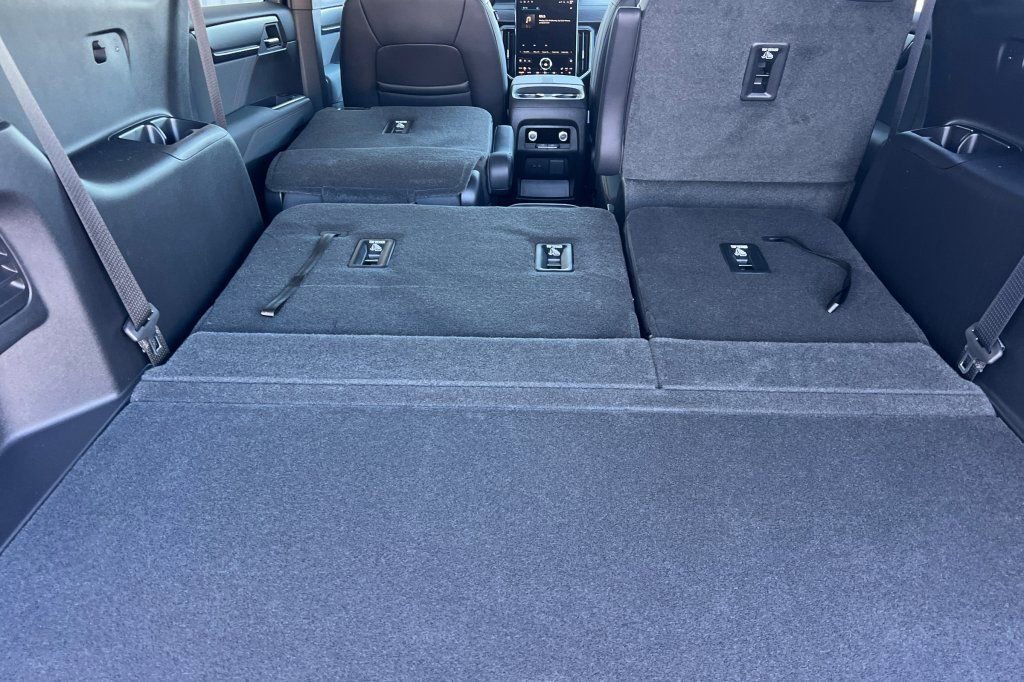 New 2026 GMC Acadia AT4 AWD/4WD image 13
