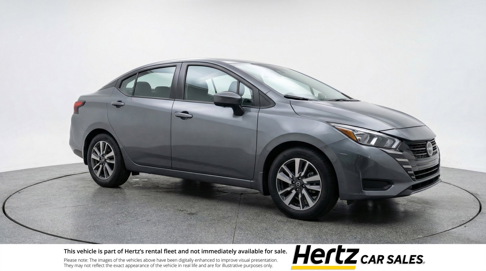 Used 2025 Nissan Versa SV image 1