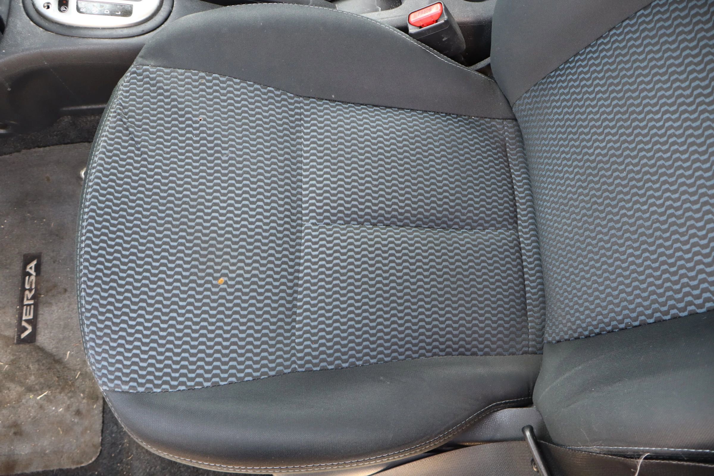 Used 2015 Nissan Versa Note SV image 12