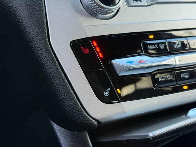 Used 2022 Ford Explorer XLT w/ Equipment Group 202A image 10