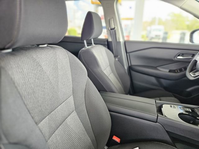 New 2026 Nissan Rogue SV image 13