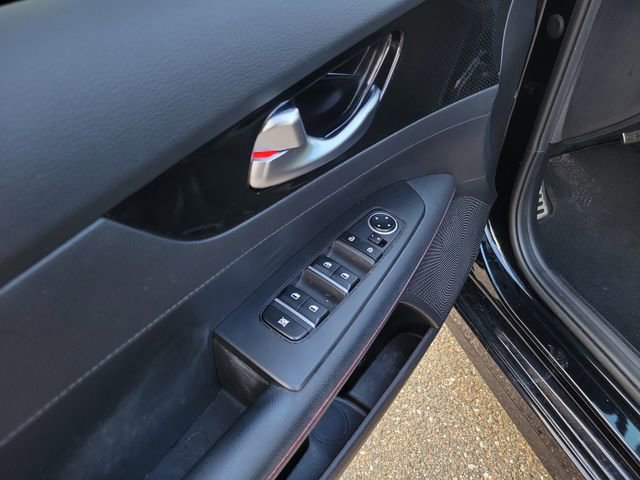 Used 2023 Kia Forte GT w/ GT2 Package image 11