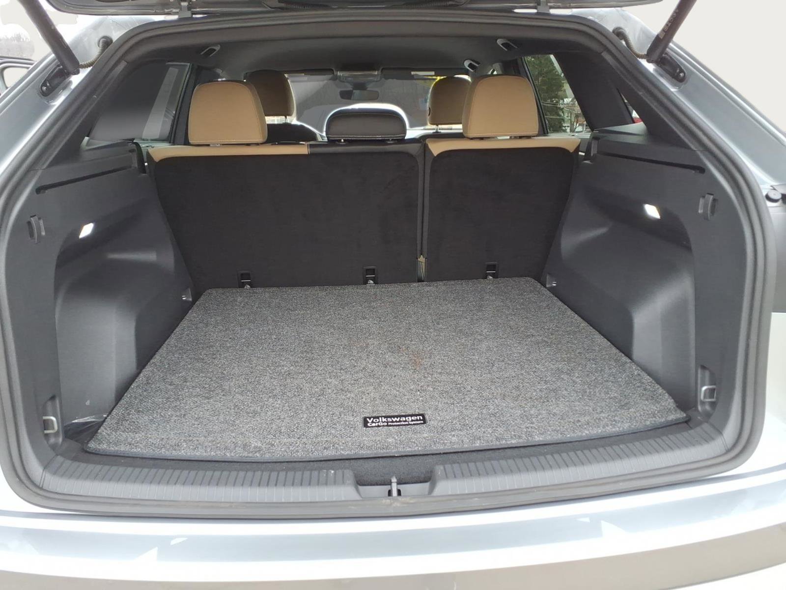 Used 2024 Volkswagen Atlas Cross Sport SE image 15