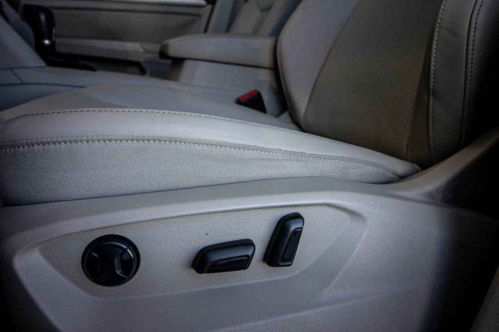 Used 2018 Volkswagen Atlas SE image 29