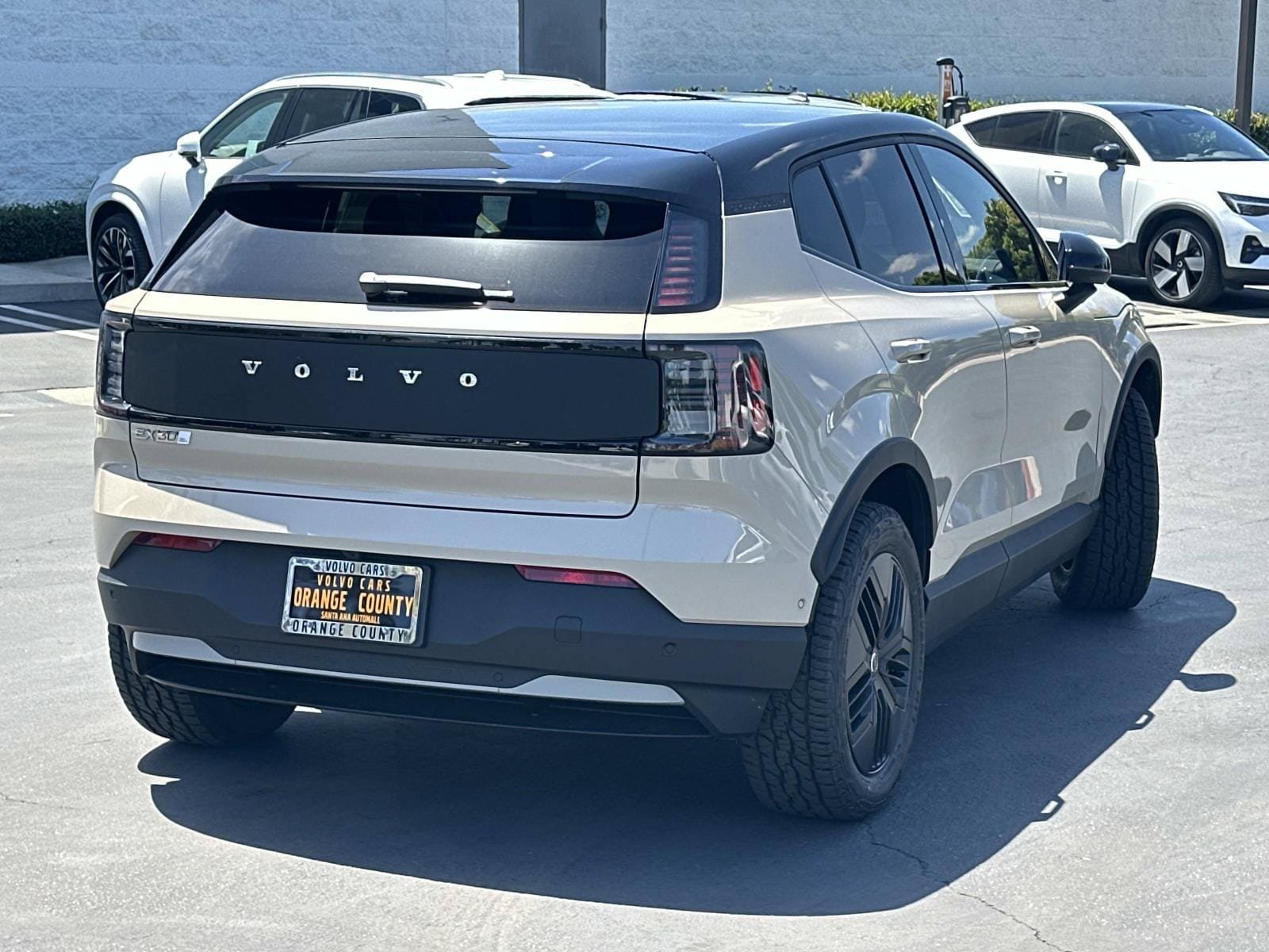 New 2026 Volvo EX30 Cross Country Ultra AWD/4WD image 6