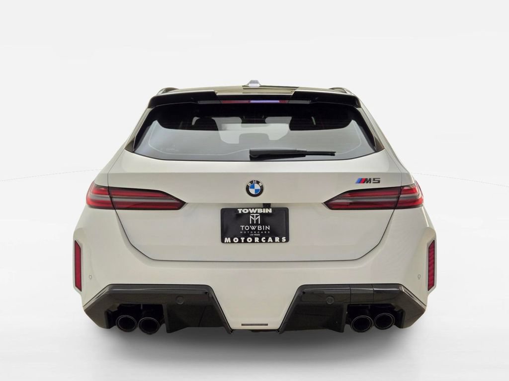 Used 2026 BMW M5 Touring AWD/4WD image 10