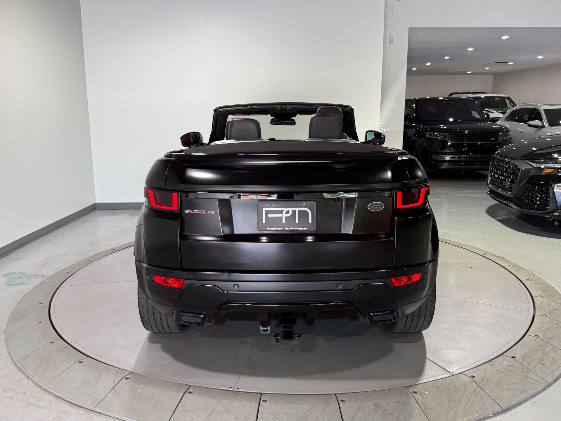 Used 2018 Land Rover Range Rover Evoque HSE Dynamic AWD/4WD image 19