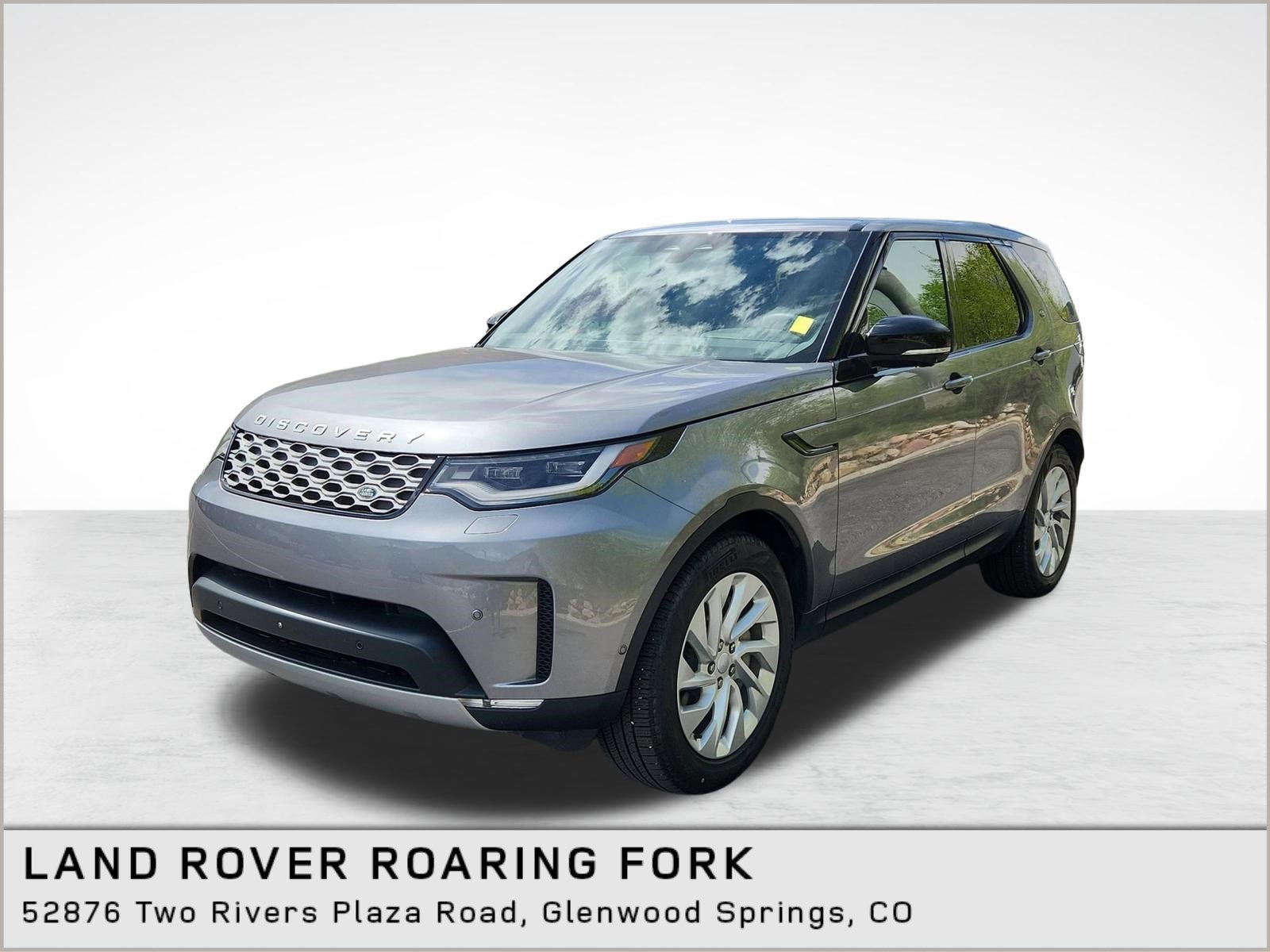 Certified 2025 Land Rover Discovery S image 1