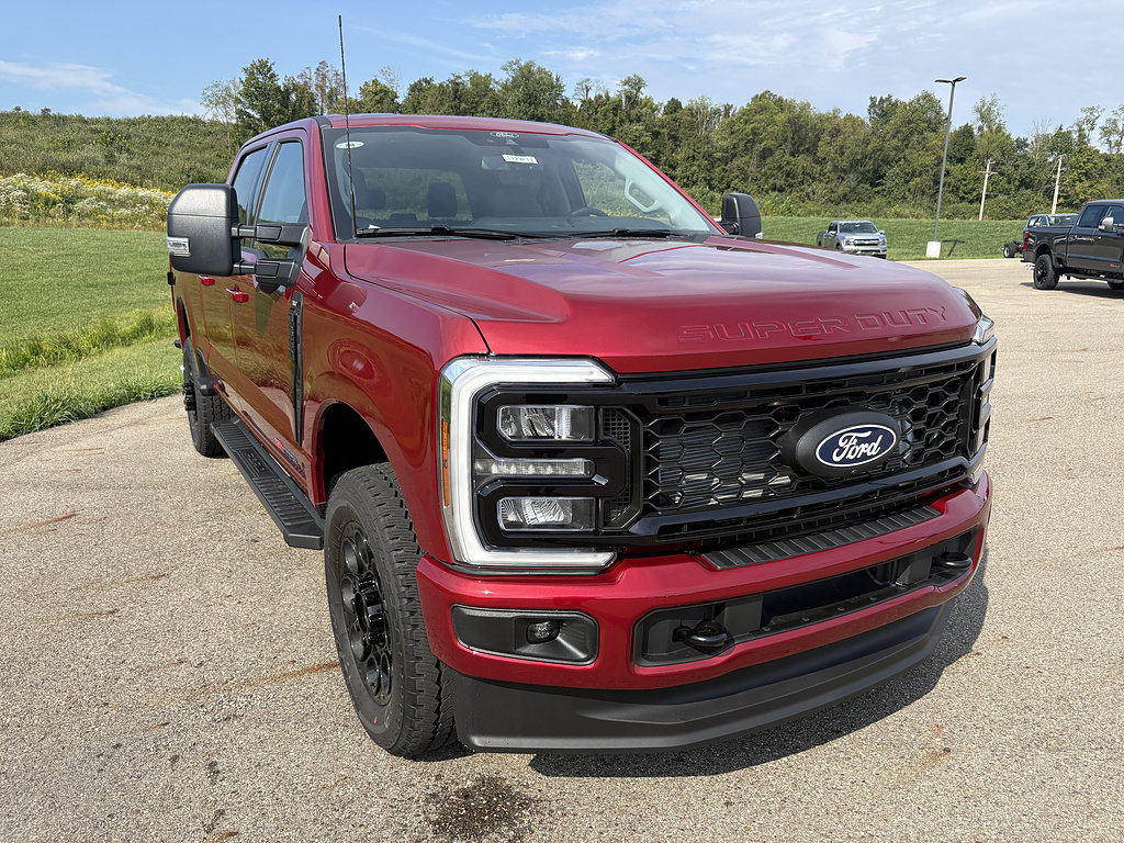 New 2027 Ford F350 XLT w/ XLT Premium Package AWD/4WD image 7