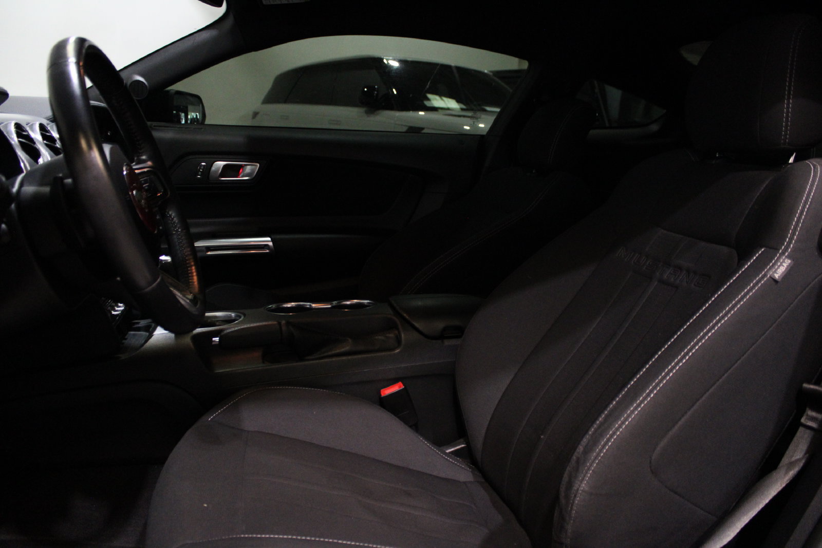 Used 2022 Ford Mustang GT w/ Equipment Group 301A RWD image 14