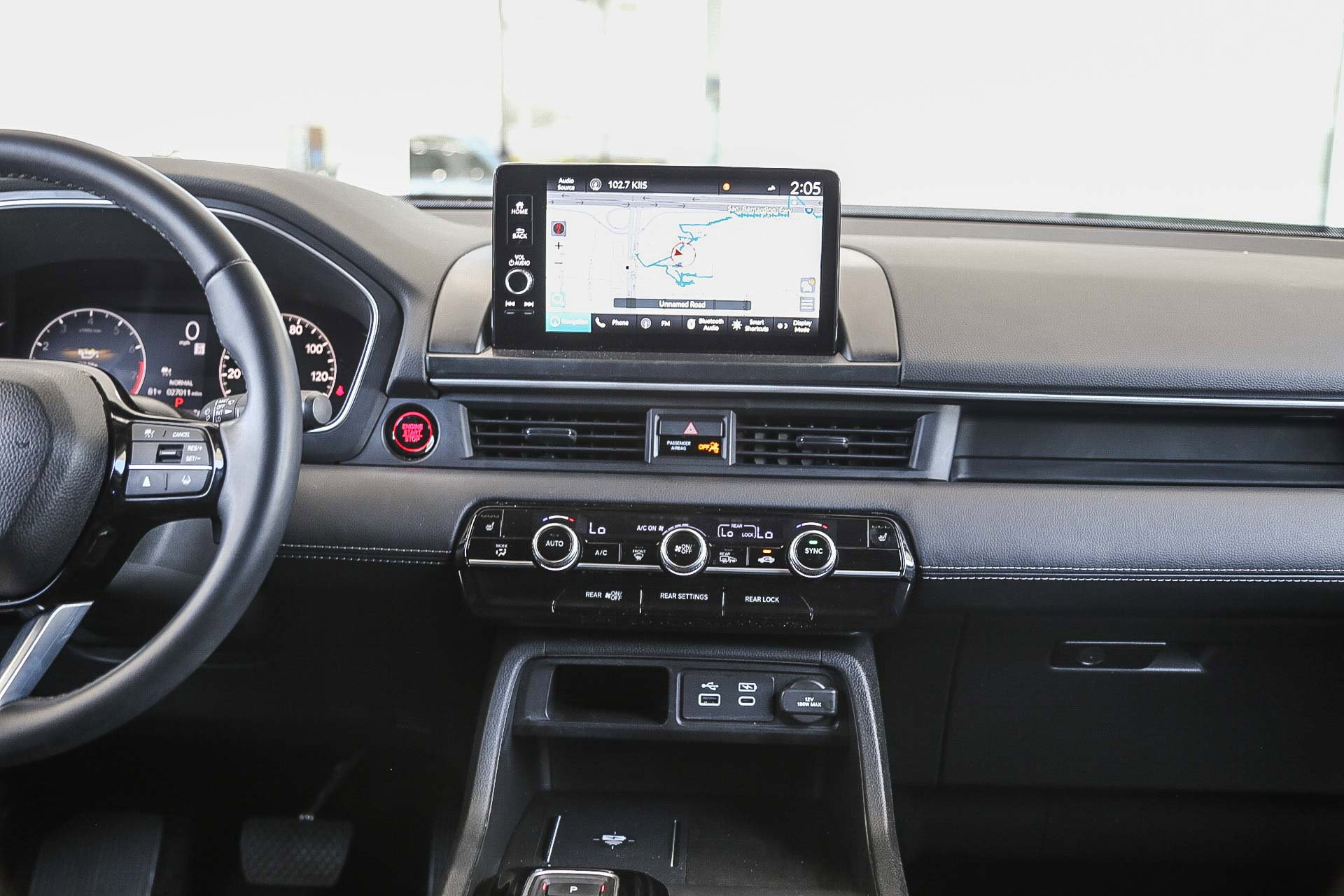 Certified 2025 Honda Pilot Touring image 16