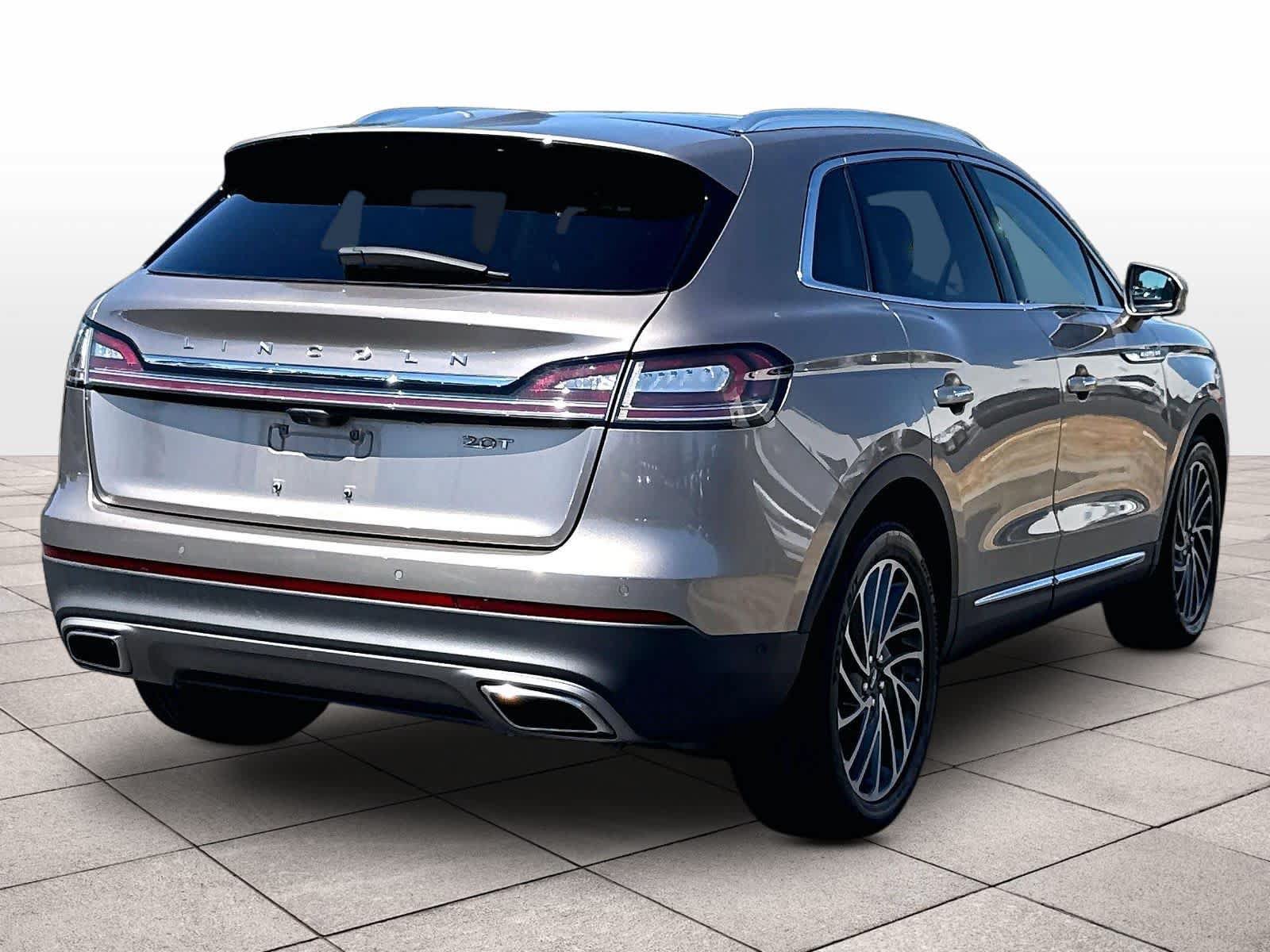 Used 2020 Lincoln Nautilus Reserve FWD image 9