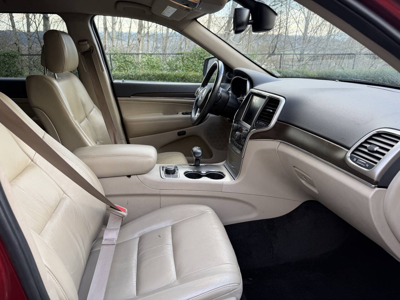 Used 2015 Jeep Grand Cherokee Limited AWD/4WD image 16