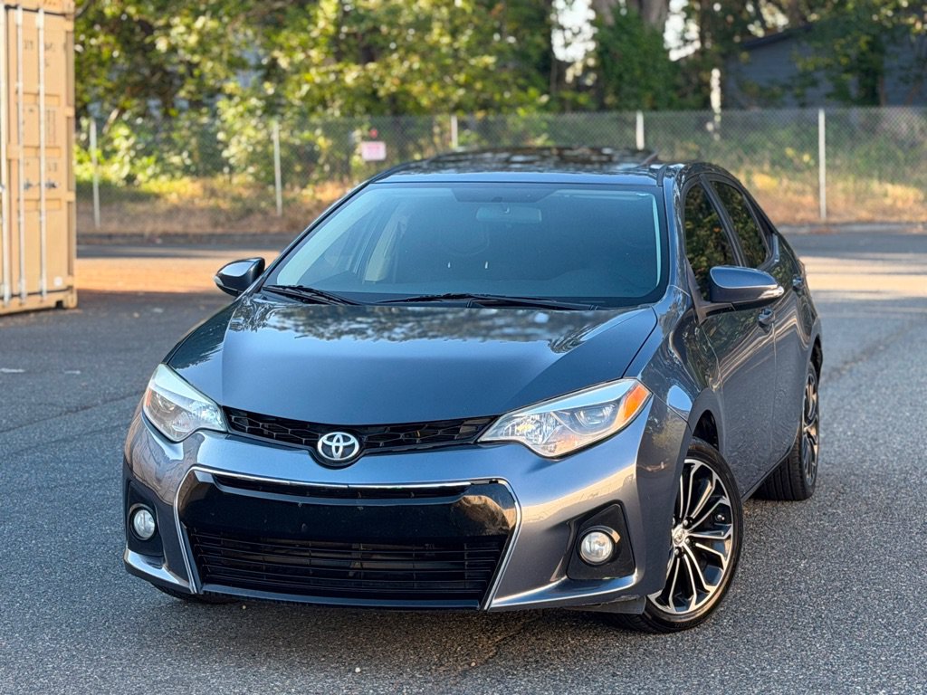 Used 2015 Toyota Corolla S FWD image 1