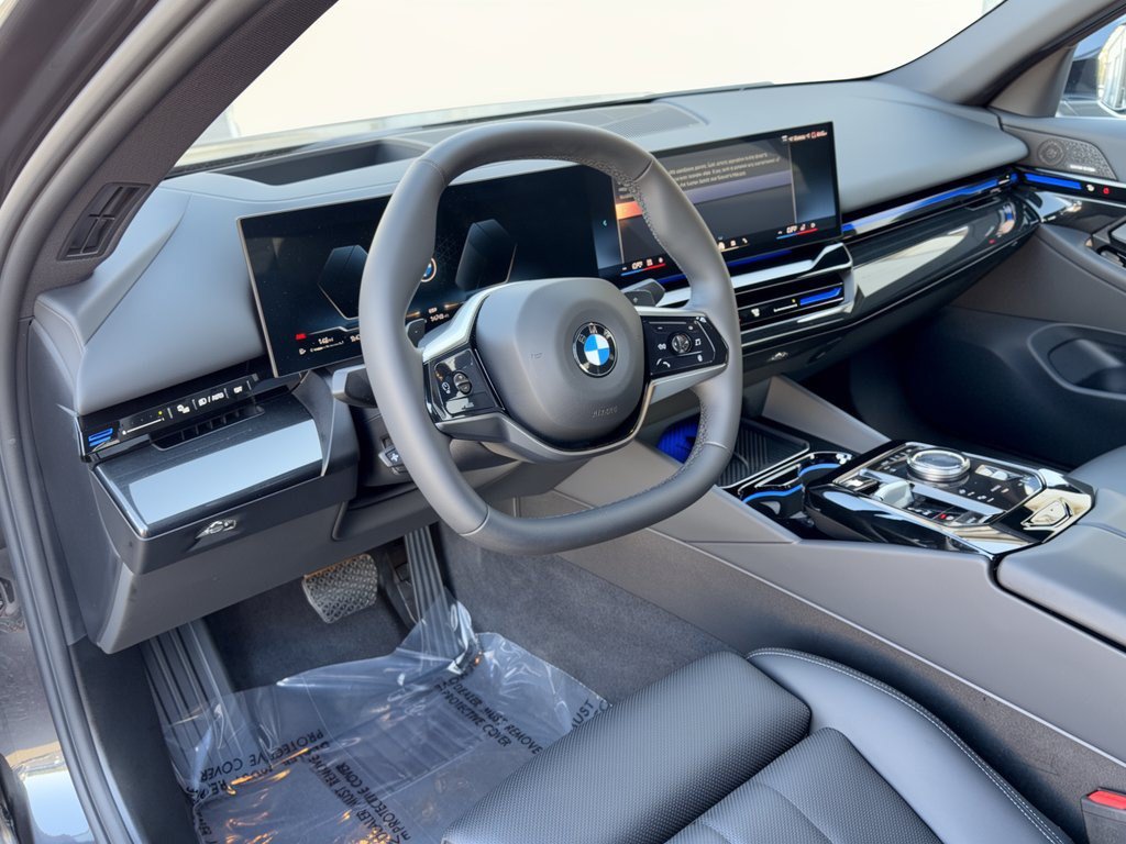 Certified 2026 BMW 530i RWD image 4