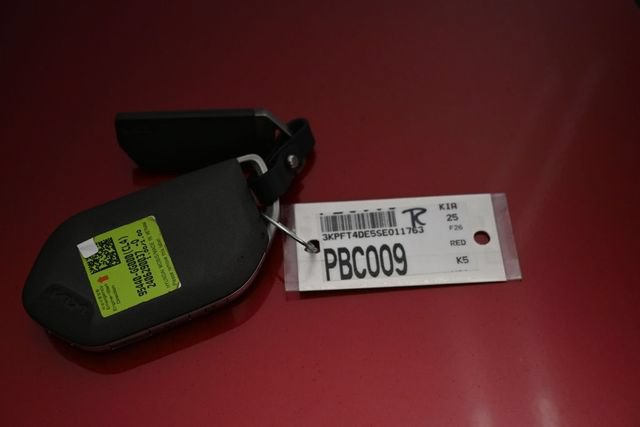 Used 2025 Kia K4 FWD image 45