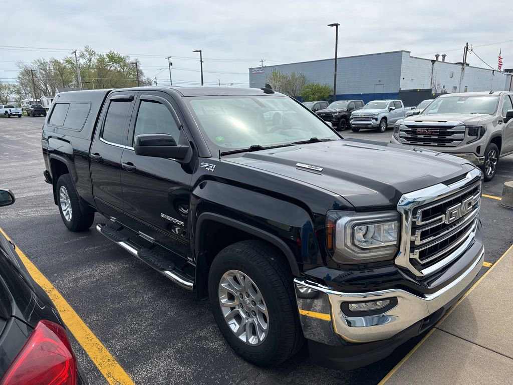 Used 2019 GMC Sierra 1500 SLE w/ SLE Value Package AWD/4WD image 3