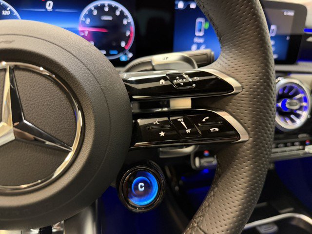 Certified 2025 Mercedes-Benz CLA 35 AMG 4MATIC image 22