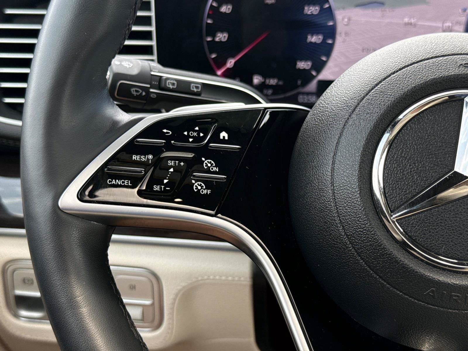 Certified 2024 Mercedes-Benz GLE 450e 4MATIC image 32