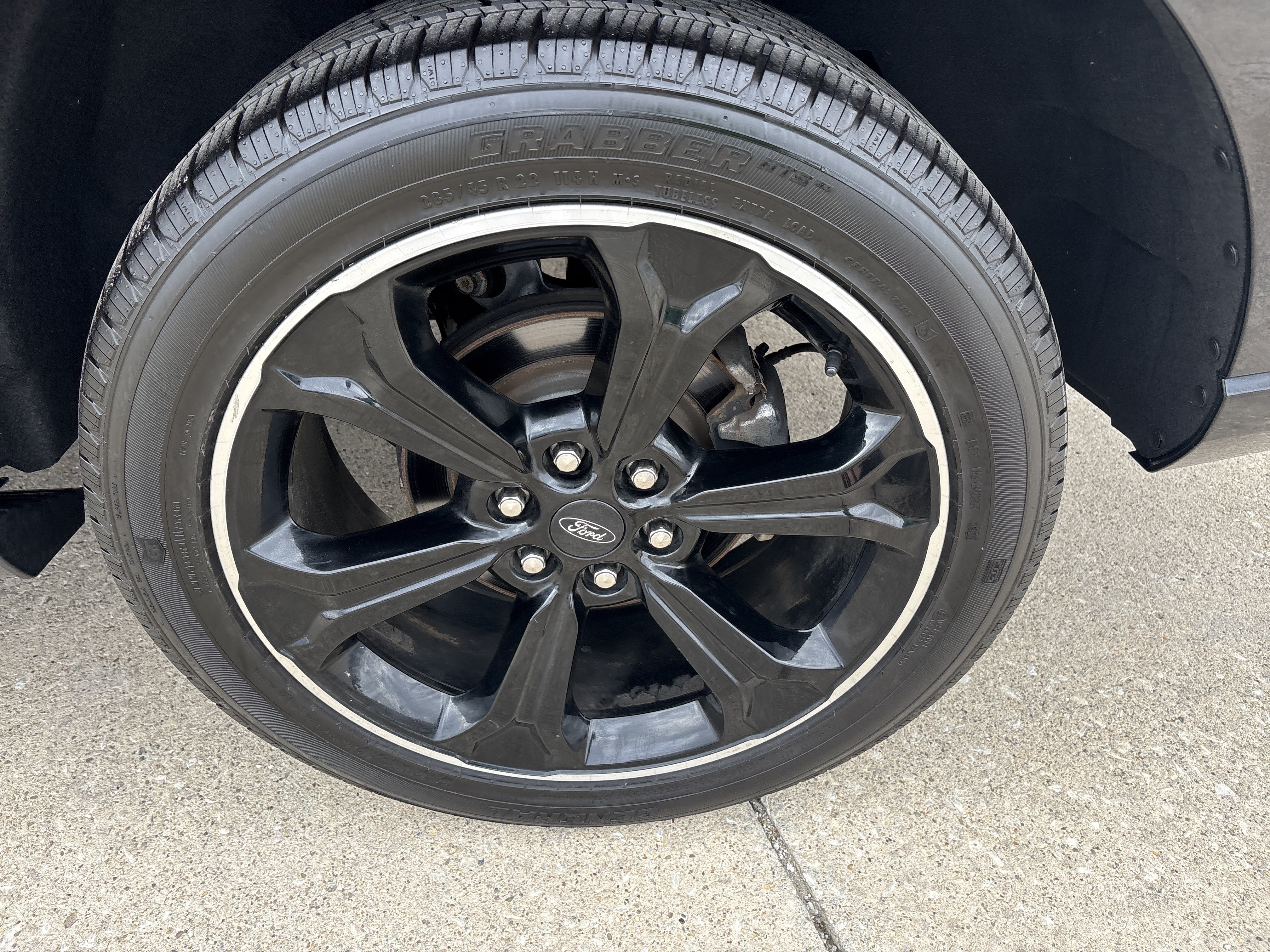 Used 2023 Ford Expedition Limited AWD/4WD image 14
