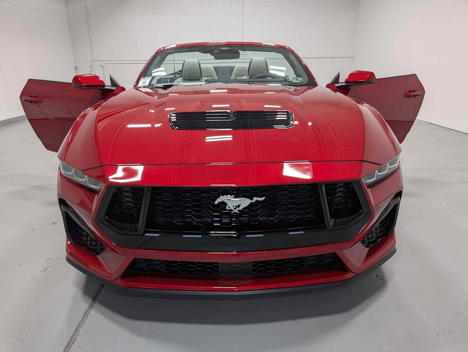 Used 2024 Ford Mustang GT Premium image 16