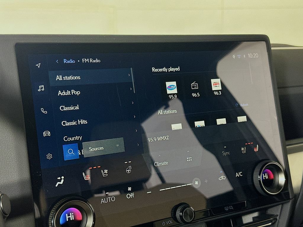 Used 2024 Lexus GX 550 image 28
