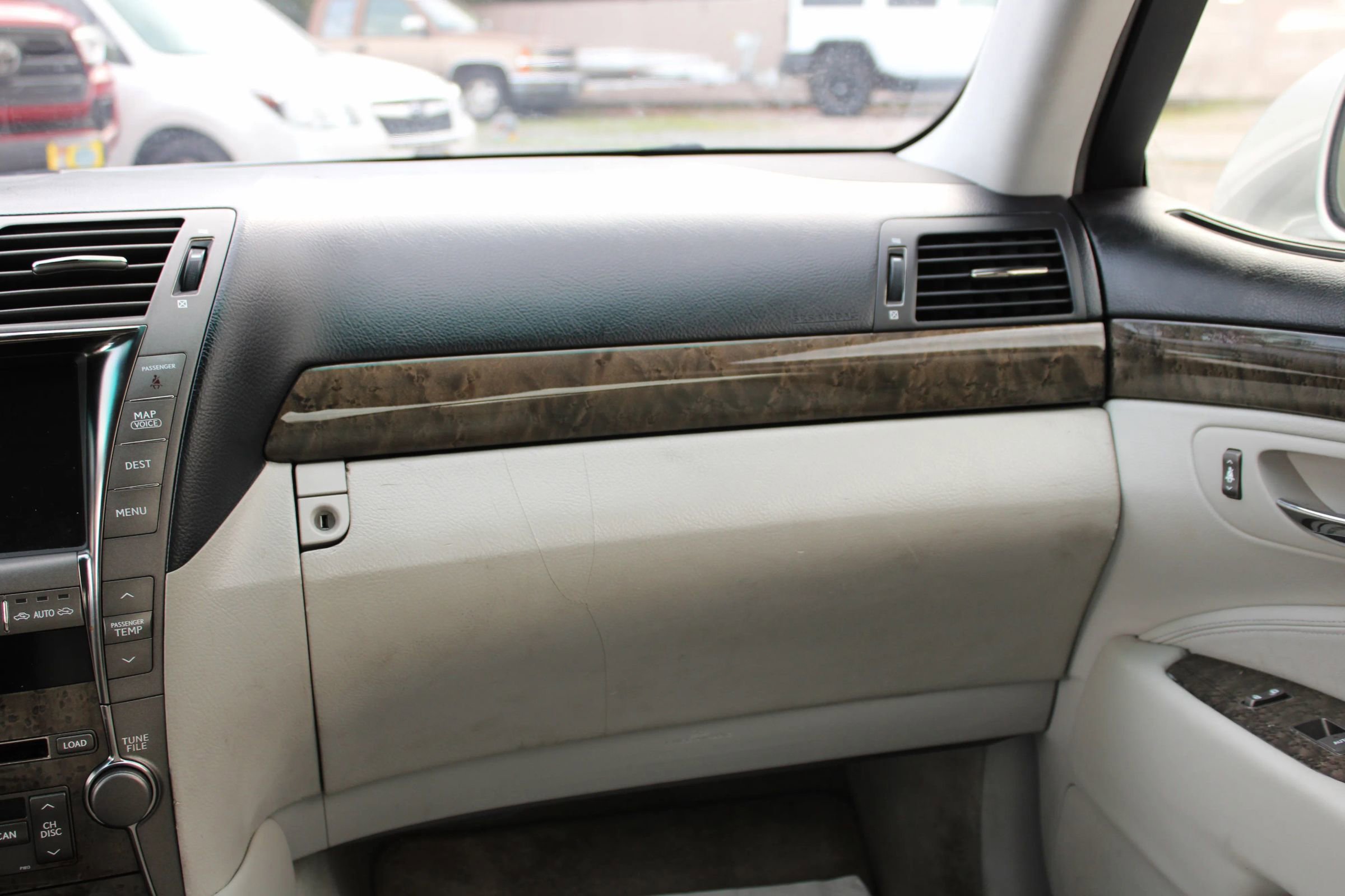 Used 2008 Lexus LS 460 image 16