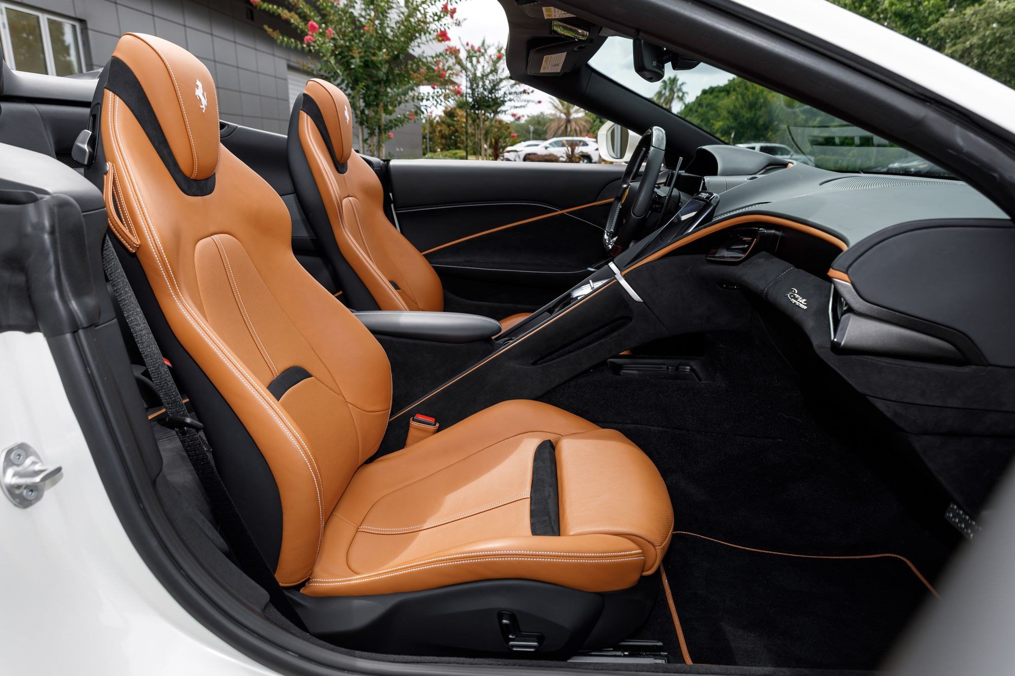 Used 2024 Ferrari Roma Spider RWD image 14