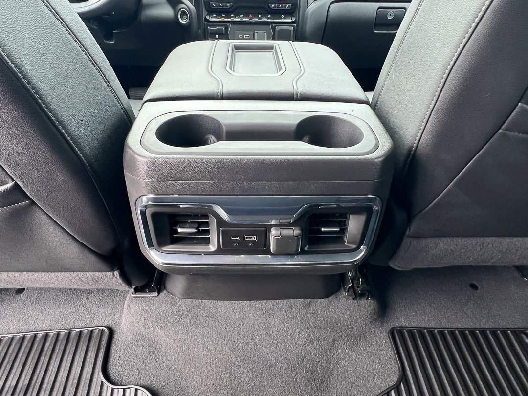 Used 2022 Chevrolet Silverado 1500 LTZ w/ LTZ Premium Package AWD/4WD image 31