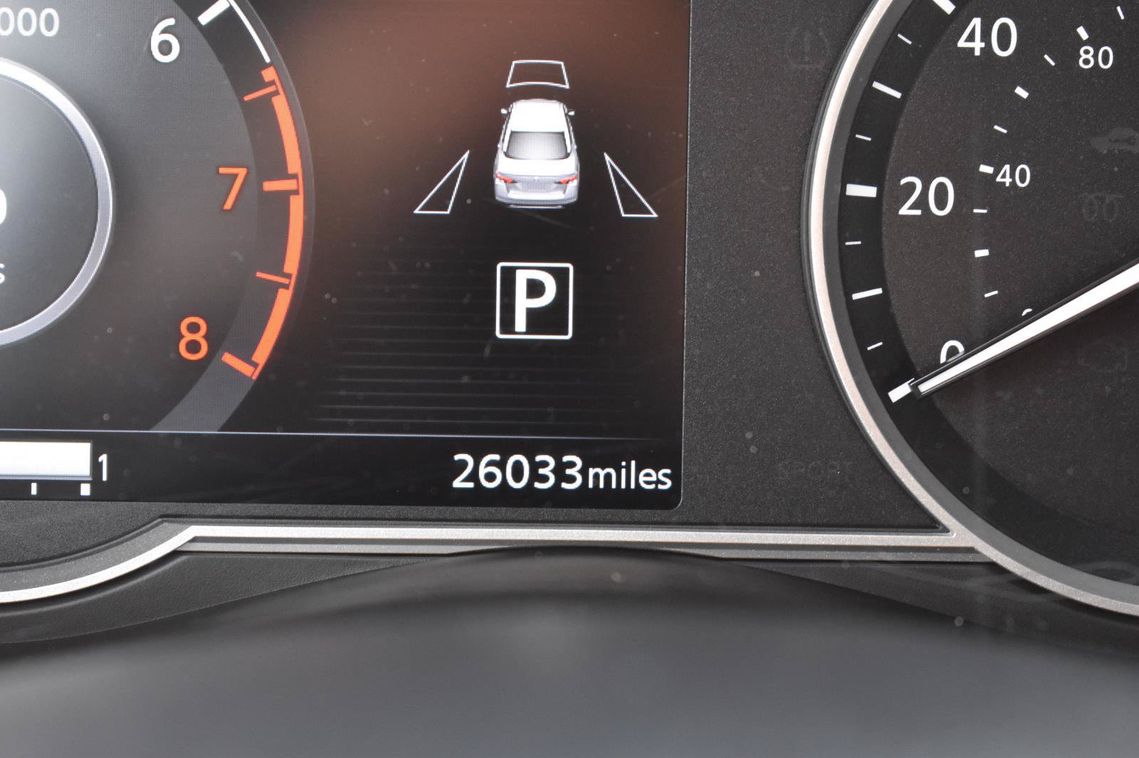 Used 2023 Nissan Versa SR w/ Trunk Package FWD image 31
