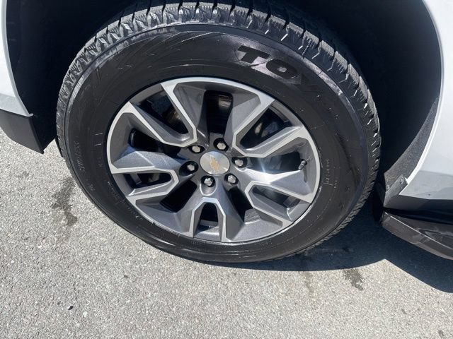 Used 2023 Chevrolet Tahoe LT w/ LT Signature Package AWD/4WD image 12
