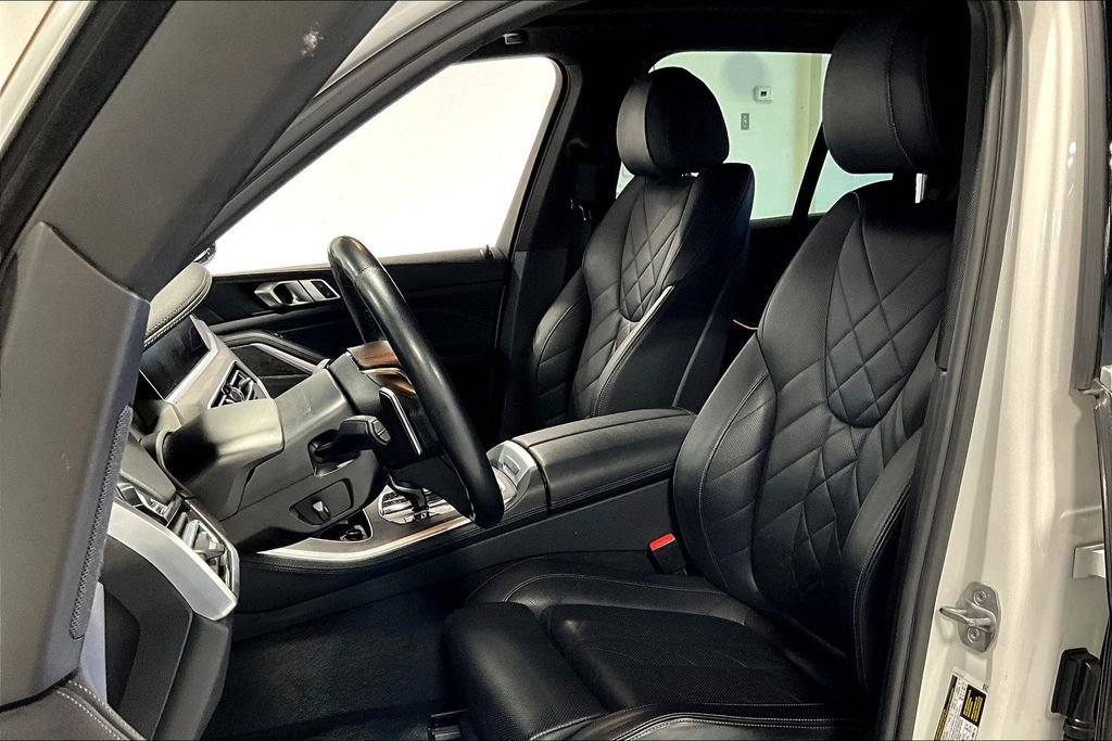 Used 2023 BMW X5 sDrive40i w/ Premium Package image 32