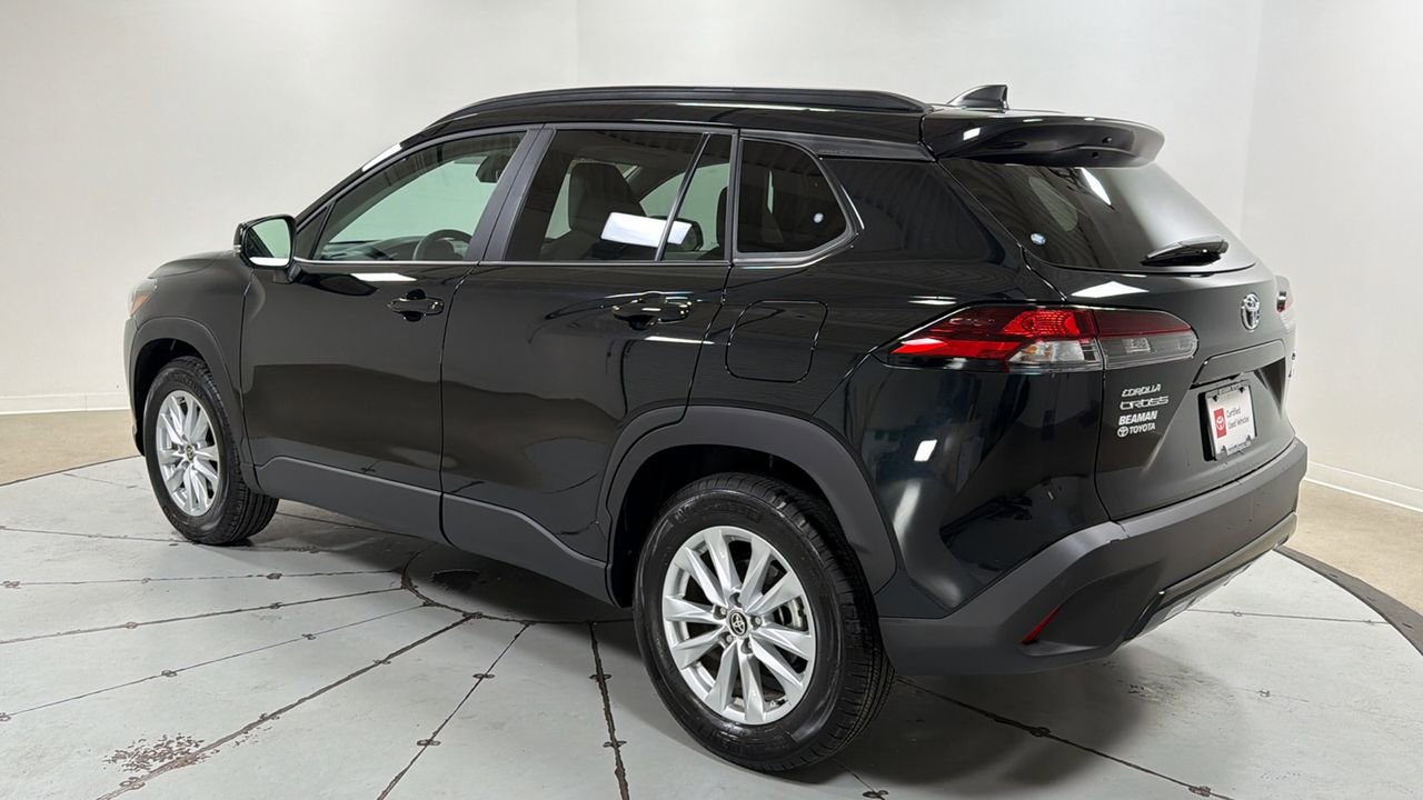 Certified 2026 Toyota Corolla Cross LE image 7