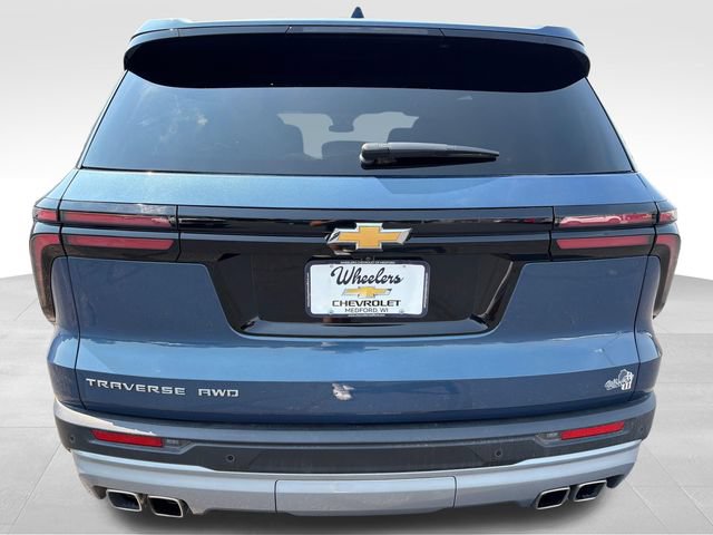 Used 2026 Chevrolet Traverse LT AWD/4WD image 4