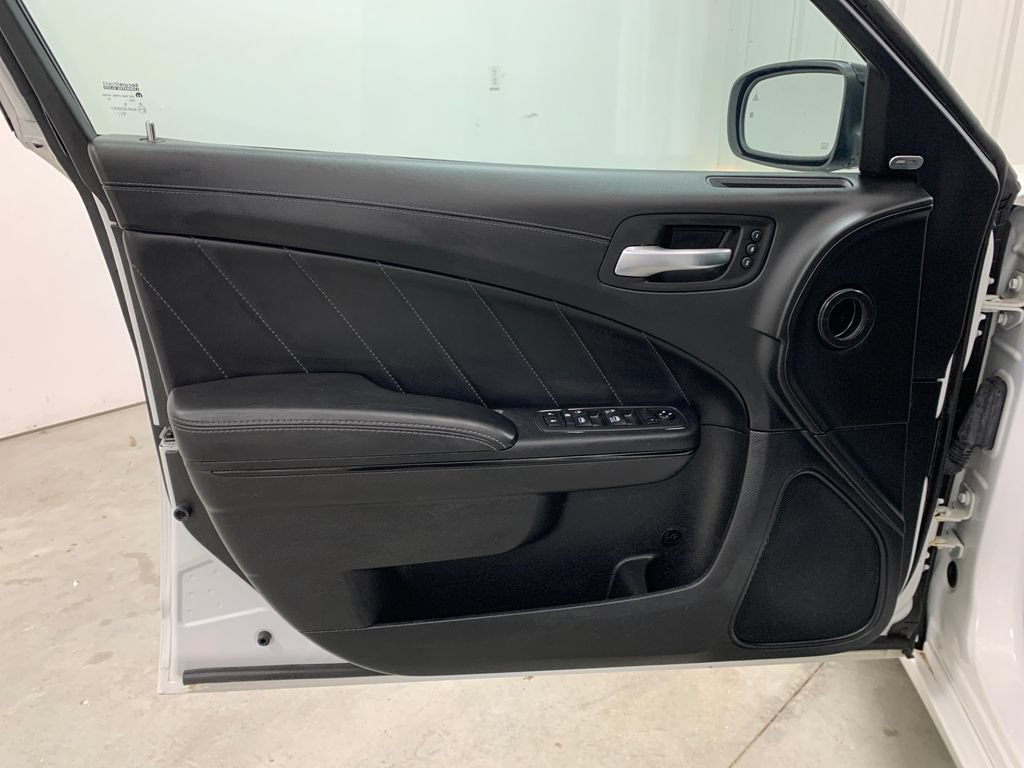 Used 2021 Dodge Charger SXT w/ Plus Group AWD/4WD image 18