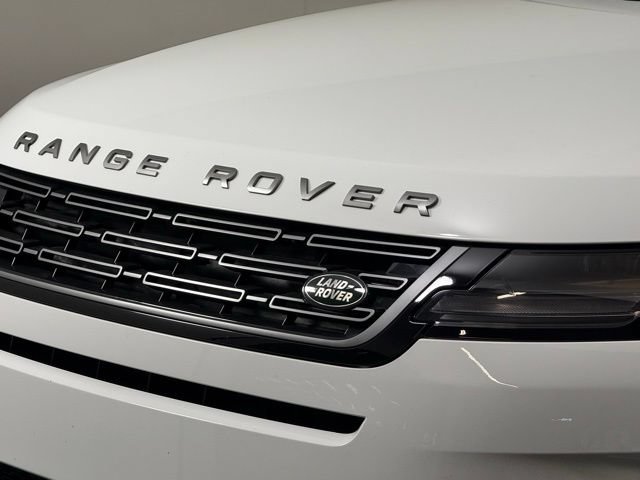 Used 2026 Land Rover Range Rover Evoque S AWD/4WD image 13