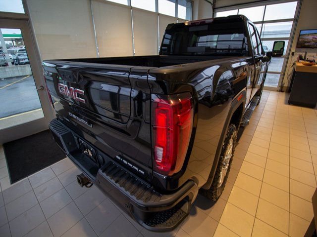 Used 2020 GMC Sierra 3500 Denali w/ Denali Ultimate Package image 7