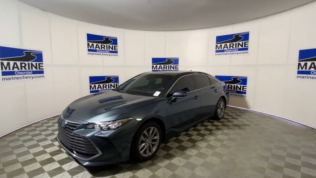 Used 2022 Toyota Avalon XLE FWD image 6