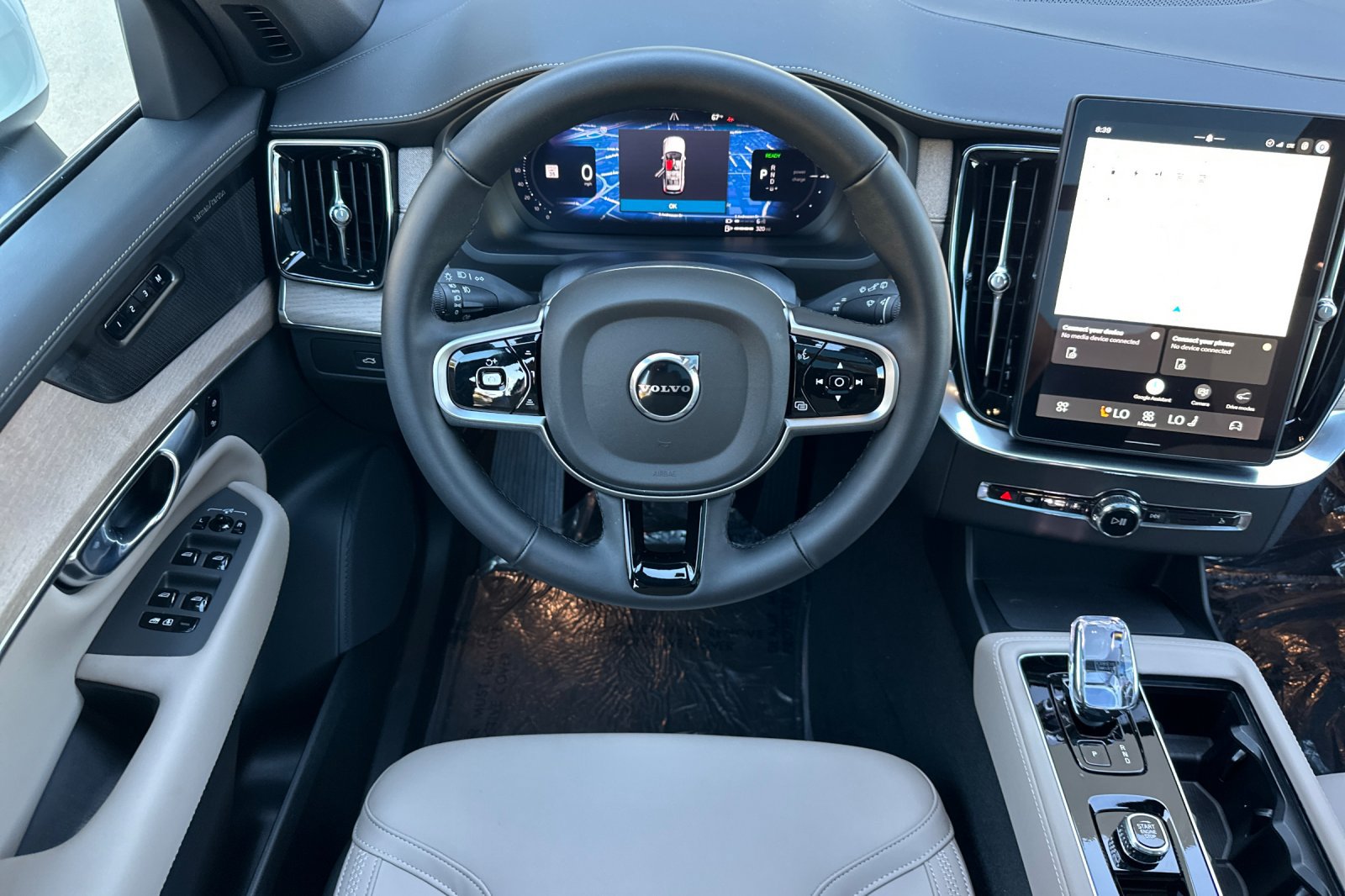 Used 2026 Volvo XC90 T8 Plus AWD/4WD image 17